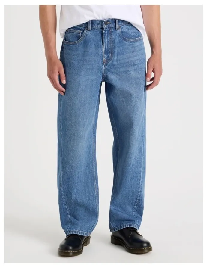 Grab Seam Forward Loose Tinted Jeans in Mid Blues