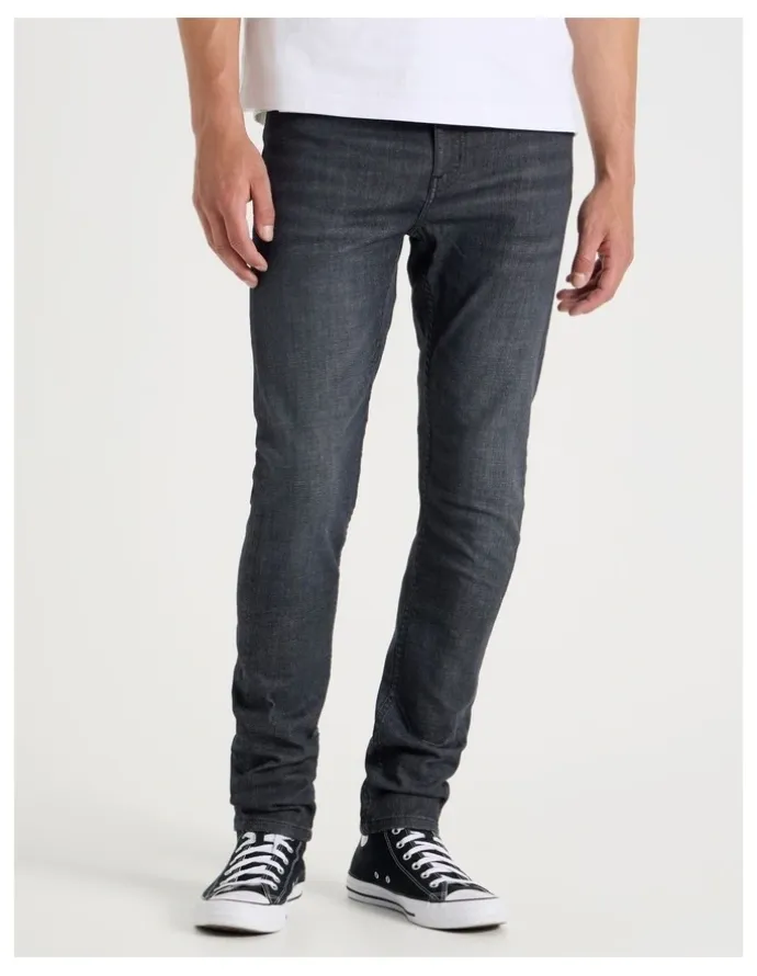 Grab Skinny At Waist Jeans in Black