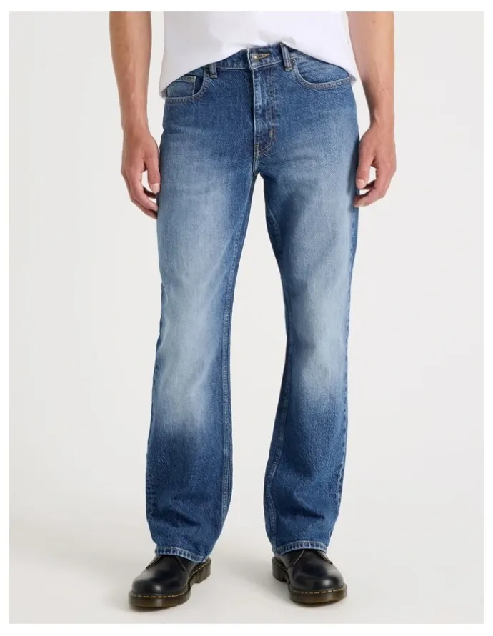 GRAB Slim Bootcut Jeans in Mid Blues