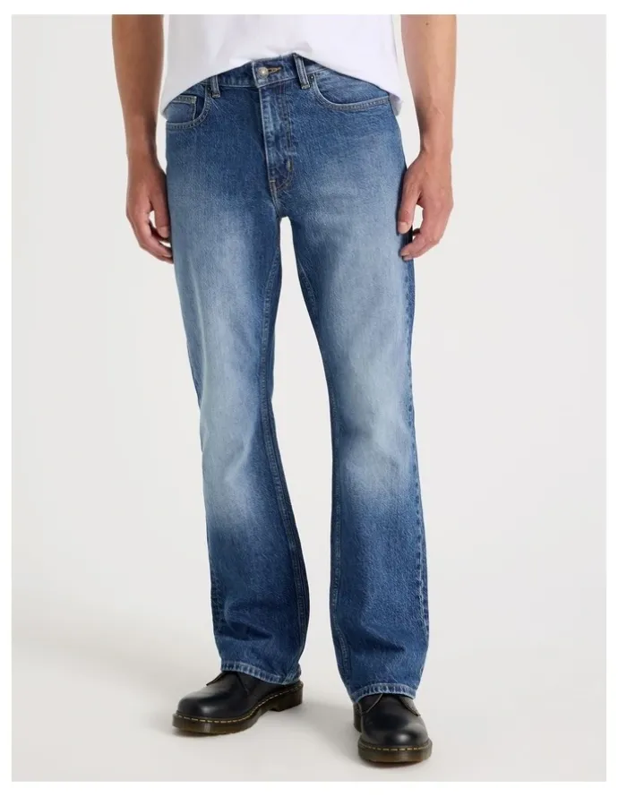 GRAB Slim Bootcut Jeans in Mid Blues