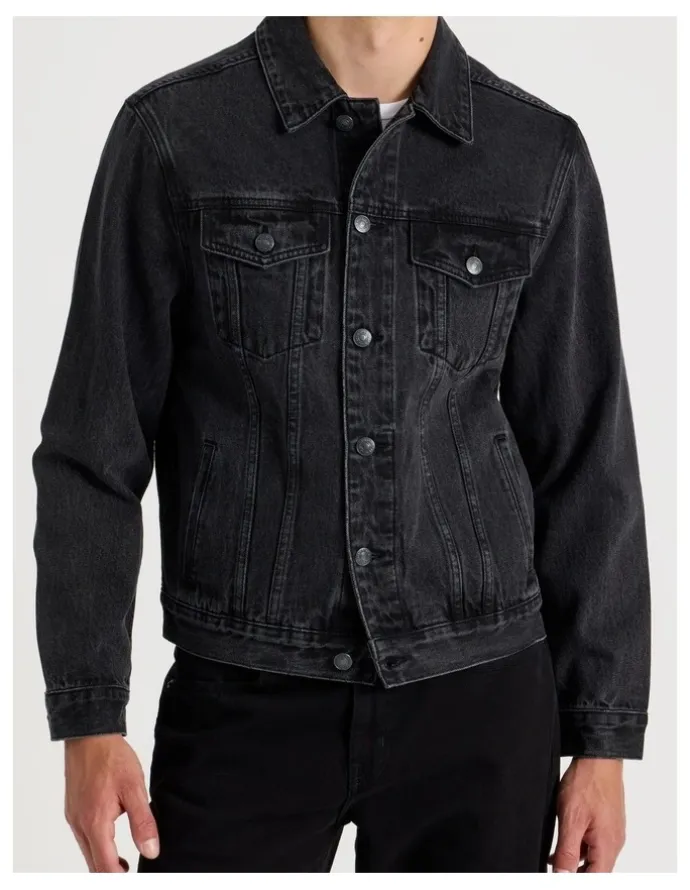 Grab Type 3 Trucker Jacket in Black