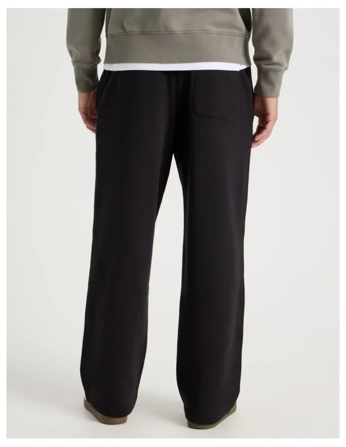 Grab Wide Leg Trackpant in Black