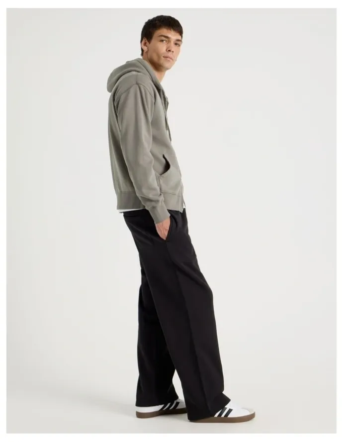 Grab Wide Leg Trackpant in Black