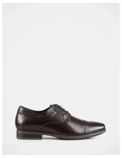 Hush Puppies Nash Shoes in Brown