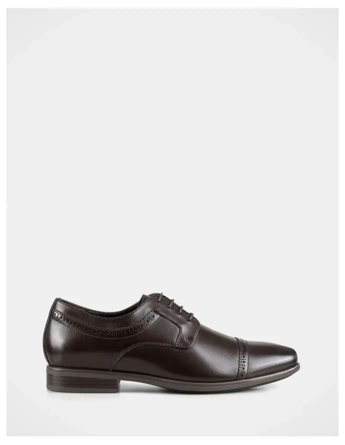 Hush Puppies Nash Shoes in Brown