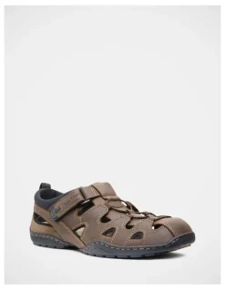 Hush Puppies Sentry Sandals in Brown