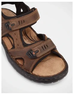 Hush Puppies Simmer Breathable Sandal in Brown