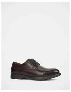 Hush Puppies Upbeat Shoes in Brown