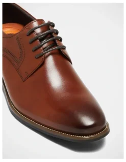 Hush Puppies Whale Ii Shoes In Cognac Burnish