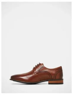 Hush Puppies Whale Ii Shoes In Cognac Burnish