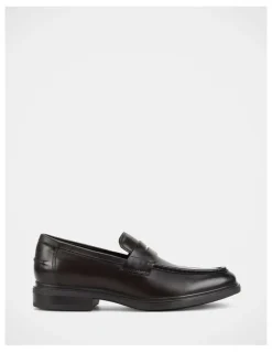 Hush Puppies Zuko Shoes in Brown