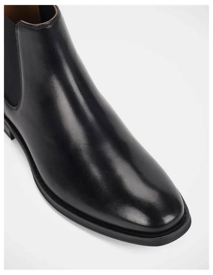 Hush Puppies Banjo Boots in Black