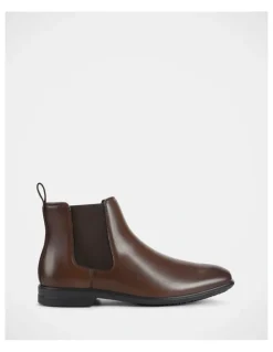 Hush Puppies Cambridge Boots in Chestnut