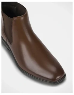 Hush Puppies Cambridge Boots in Chestnut