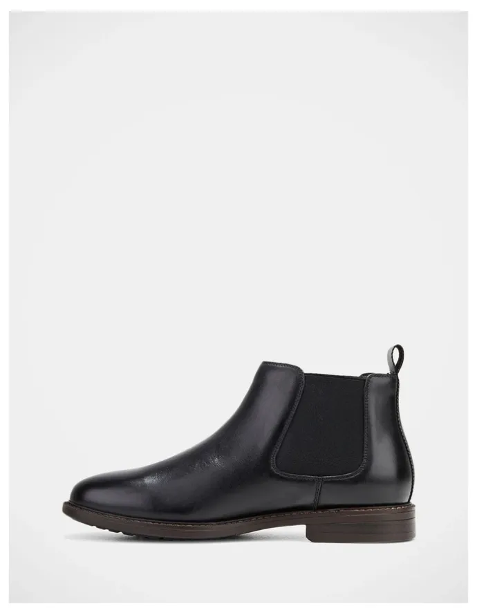 Hush Puppies Hanger Burnish Boots in Black