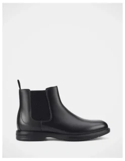 Hush Puppies Upheld Boots in Black