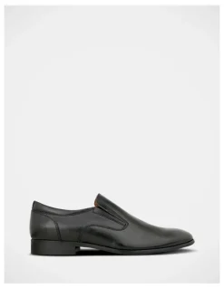 JM Thirty 3 Finland Shoes in Black