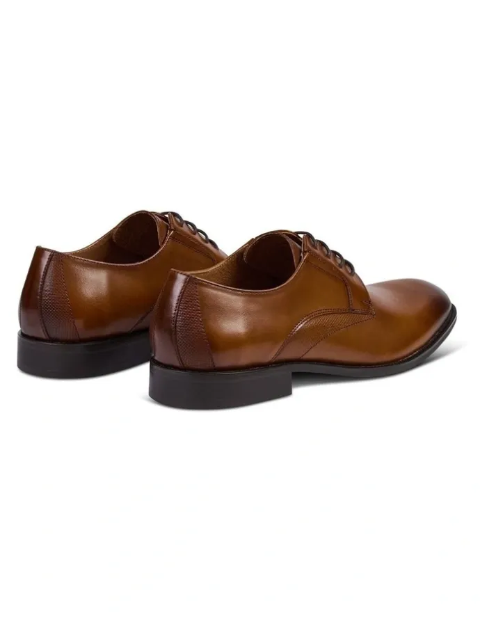 Johnny Bigg Bourne Dress Shoes in Tan
