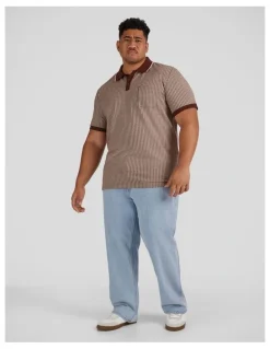 Johnny Bigg Bradley Jacquard Polo in Chestnut