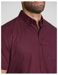 Johnny Bigg Butler Stretch Shirt in Burgundy