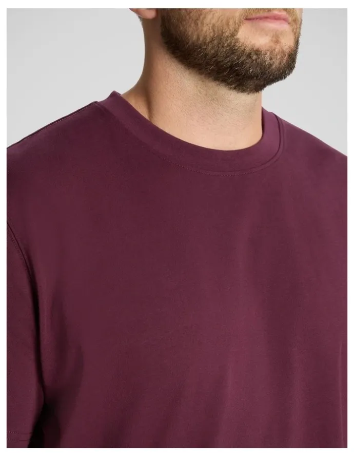 Johnny Bigg Essential Crew Neck Tee in Burgundy