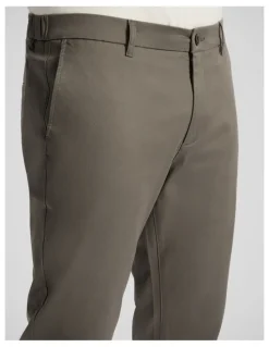 Johnny Bigg Ledger Stretch Chino in Walnut
