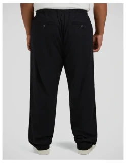 Johnny Bigg Madrid Linen Blend Pant in Black