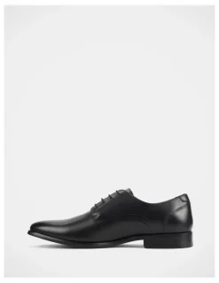 Julius Marlow Alto Shoes in Black