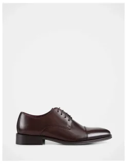 Julius Marlow Bay Dress Shoe in Mocha