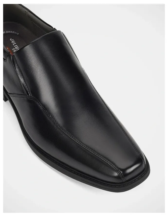 Julius Marlow Divert Shoes in Black