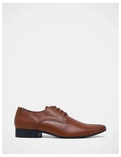 Julius Marlow Grand Dress Shoe in Tan