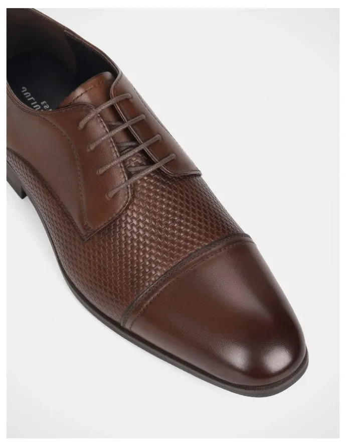 Julius Marlow Helix Shoes in Chestnut