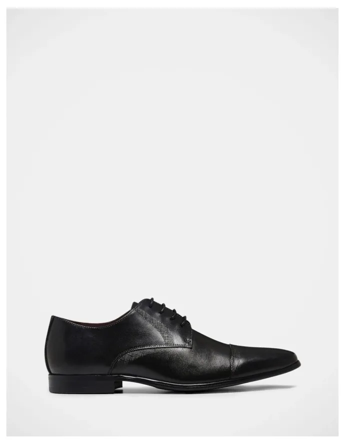 Julius Marlow Jaded Lace Up Dress Shoes in Black