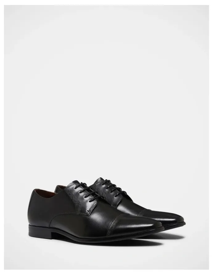 Julius Marlow Jaded Lace Up Dress Shoes in Black