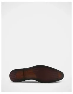 Julius Marlow Jaunt Dress Shoe in Cognac