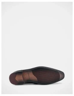 Julius Marlow Jax Patent Slip-on Shoes in Black