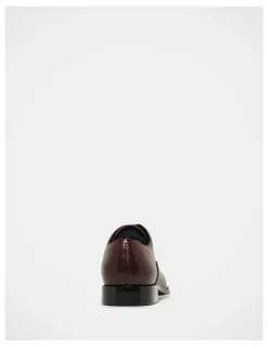 Julius Marlow Joust Dress Shoe in Dark Burgundy