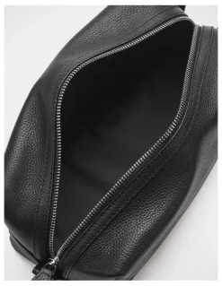 Julius Marlow Leather Toiletry Bag In Black