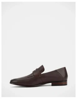 Julius Marlow Luxe Shoes in Brown