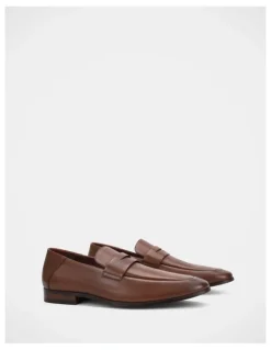 Julius Marlow Luxe Shoes in Dark Tan