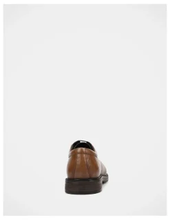 Julius Marlow Quill Shoes in Brown