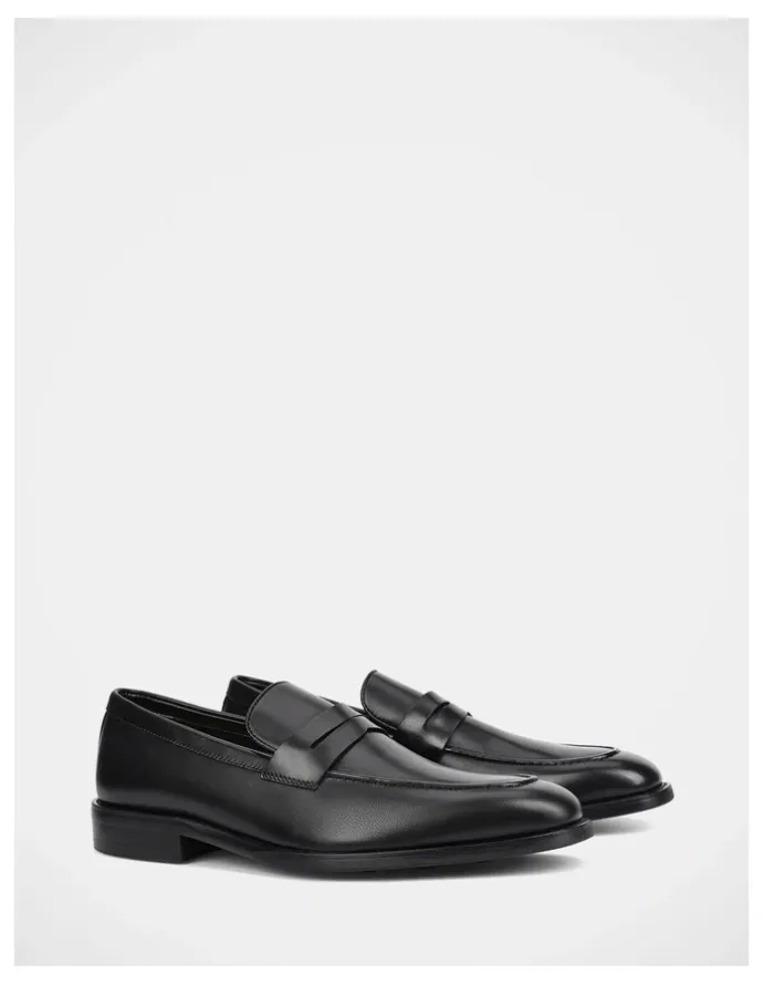 Julius Marlow Wager Shoes in Black