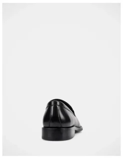 Julius Marlow Wager Shoes in Black