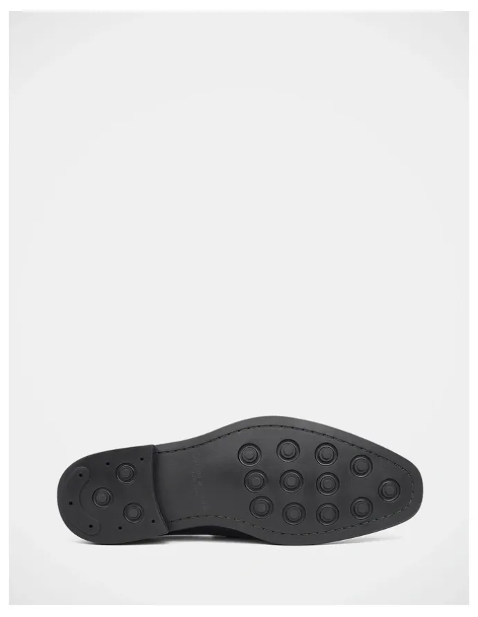 Julius Marlow Wager Shoes in Black