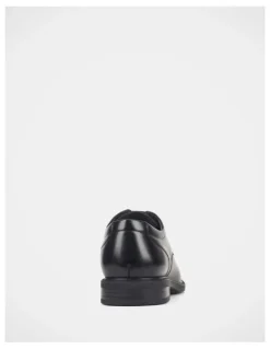Julius Marlow Worth Shoes in Black