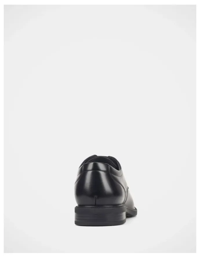 Julius Marlow Worth Shoes in Black