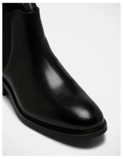 Julius Marlow Gaucho Chelsea Boot in Black