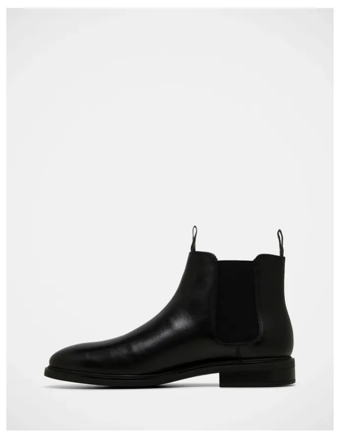 Julius Marlow Gaucho Chelsea Boot in Black