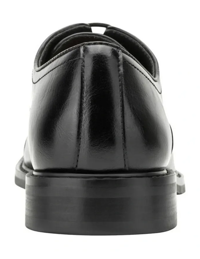 Kenneth Cole Lawstin Dress Shoes in Black