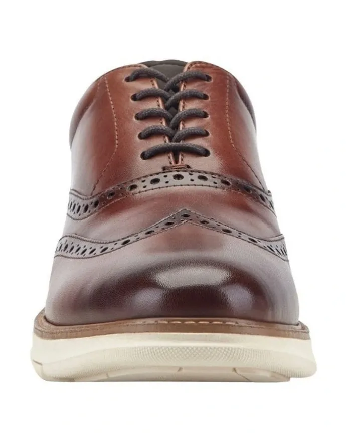 Kenneth Cole Lendal Wingtip Oxford Shoes in Brown
